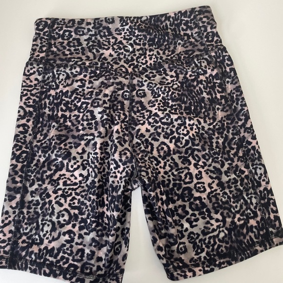 Jessica Simpson Cheetah Print Biker Short Large - Picture 5 of 5